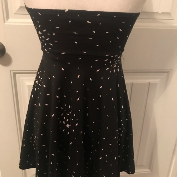 Pins and Needles Black Patterned Mini Dress - Picture 5 of 6